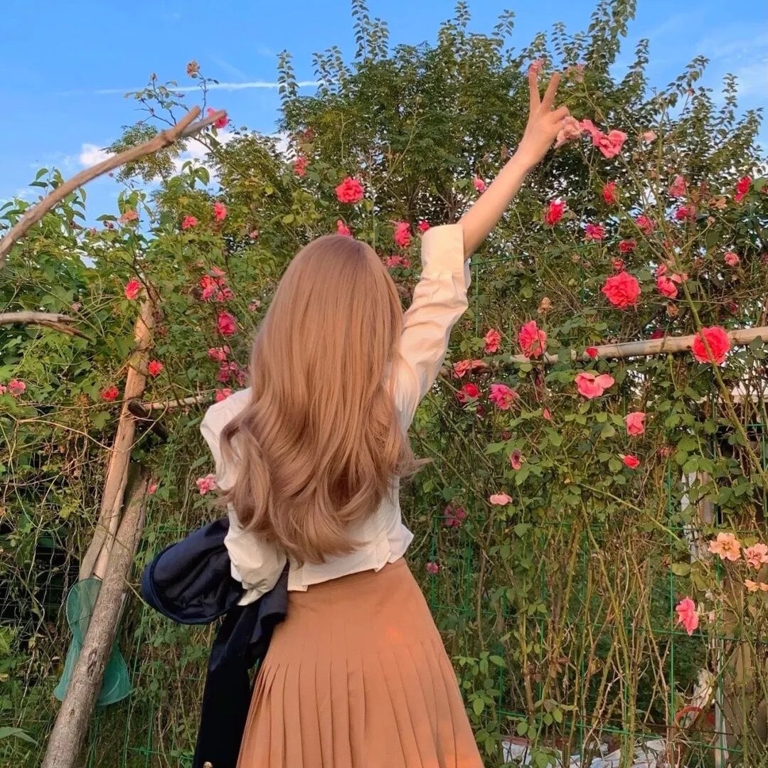 爱妃别跑，快帮朕亡国